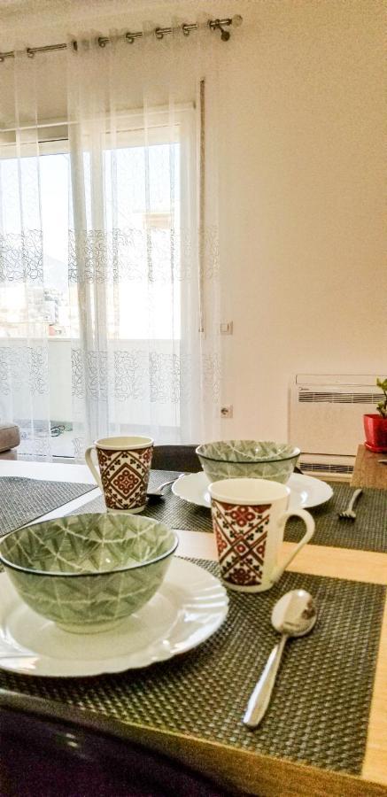 City Center Cute And Comfy Apartment - Ajia Apartments 티라나 외부 사진